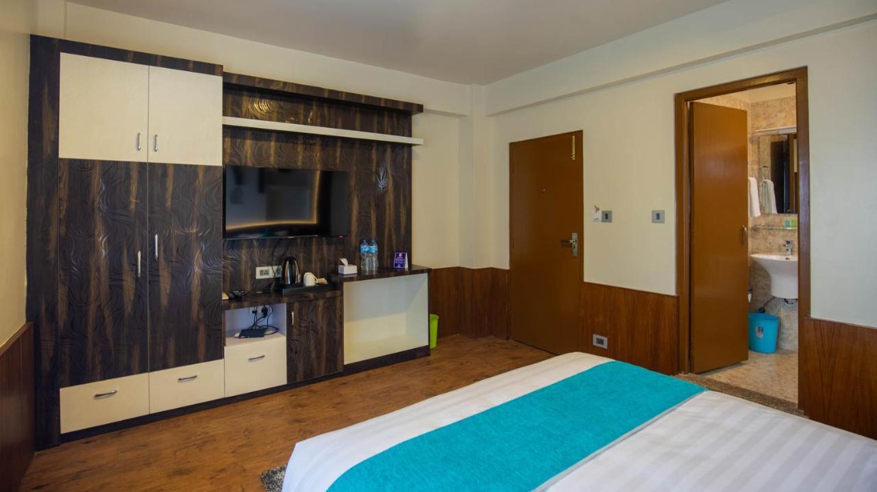 Hotel Himalayan Glacier Nagarkot Bagian luar foto