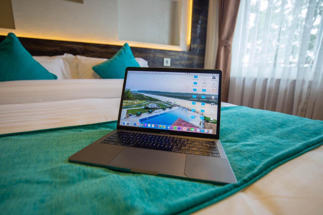 Hotel Himalayan Glacier Nagarkot Bagian luar foto