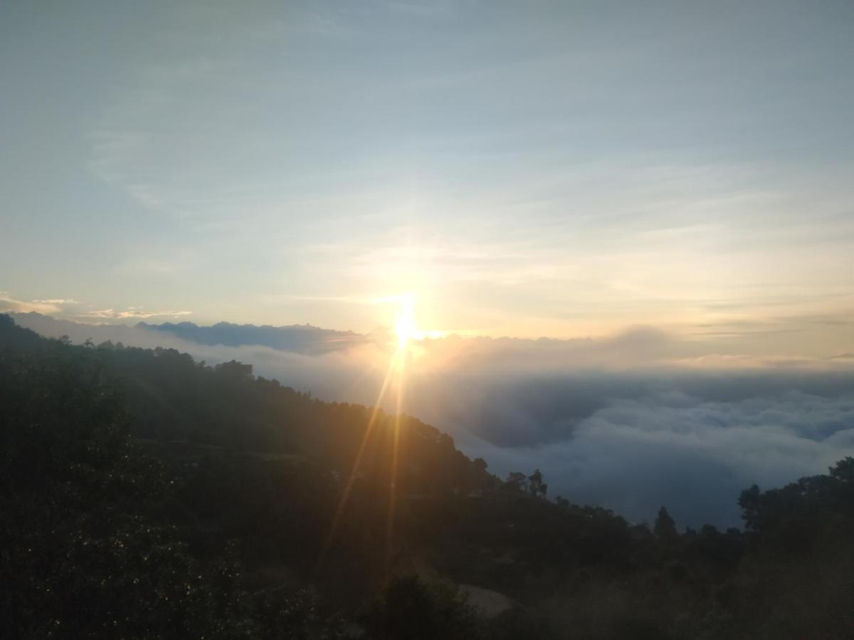 Hotel Himalayan Glacier Nagarkot Bagian luar foto